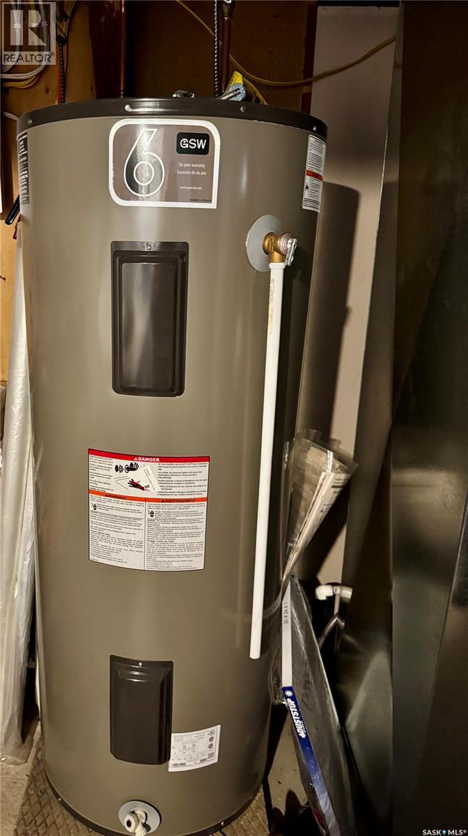 Single Family House for Sale in  th AVENUE NE Swift Current 