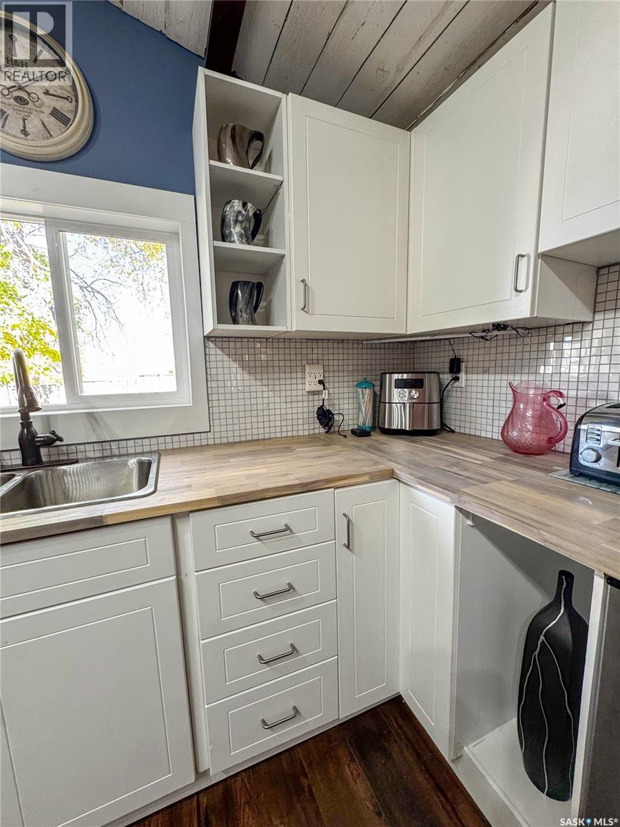 Single Family House for Sale in  th AVENUE NE Swift Current 