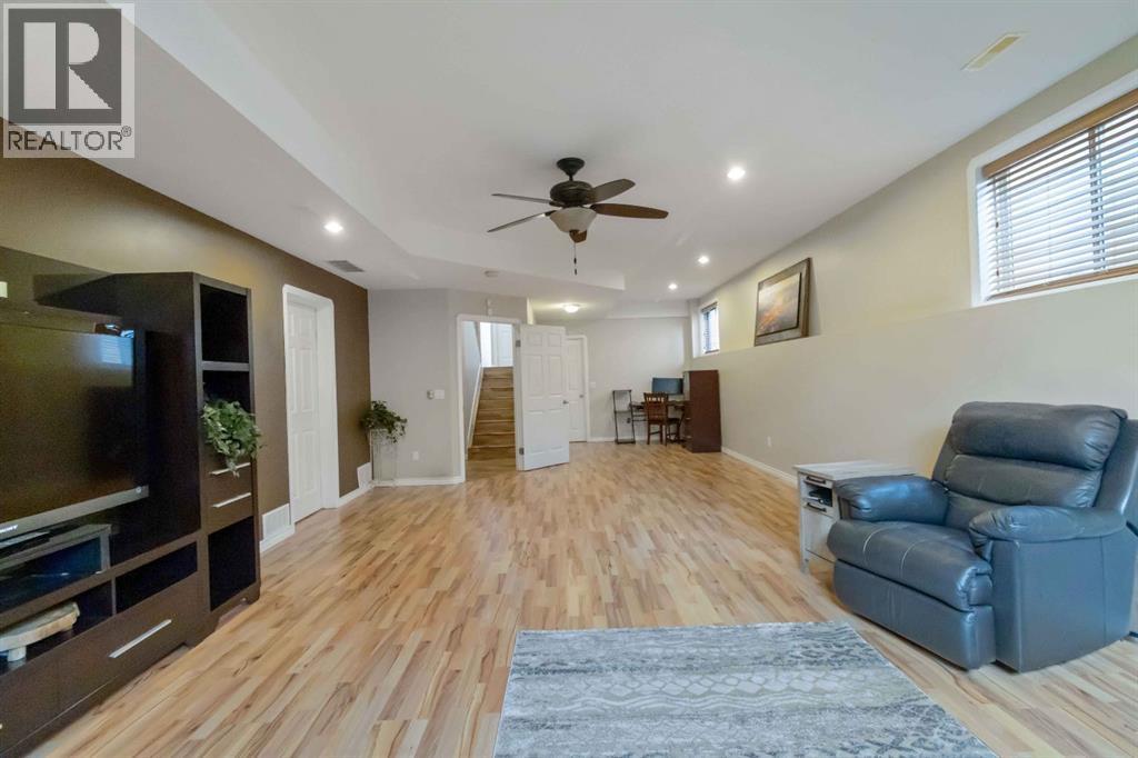 113 Lanauze Street, Fort McMurray