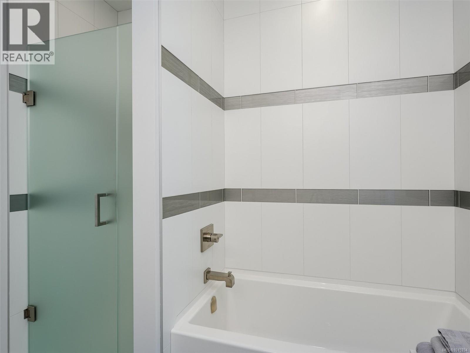  2407 Mountain Heights Drive, Sooke