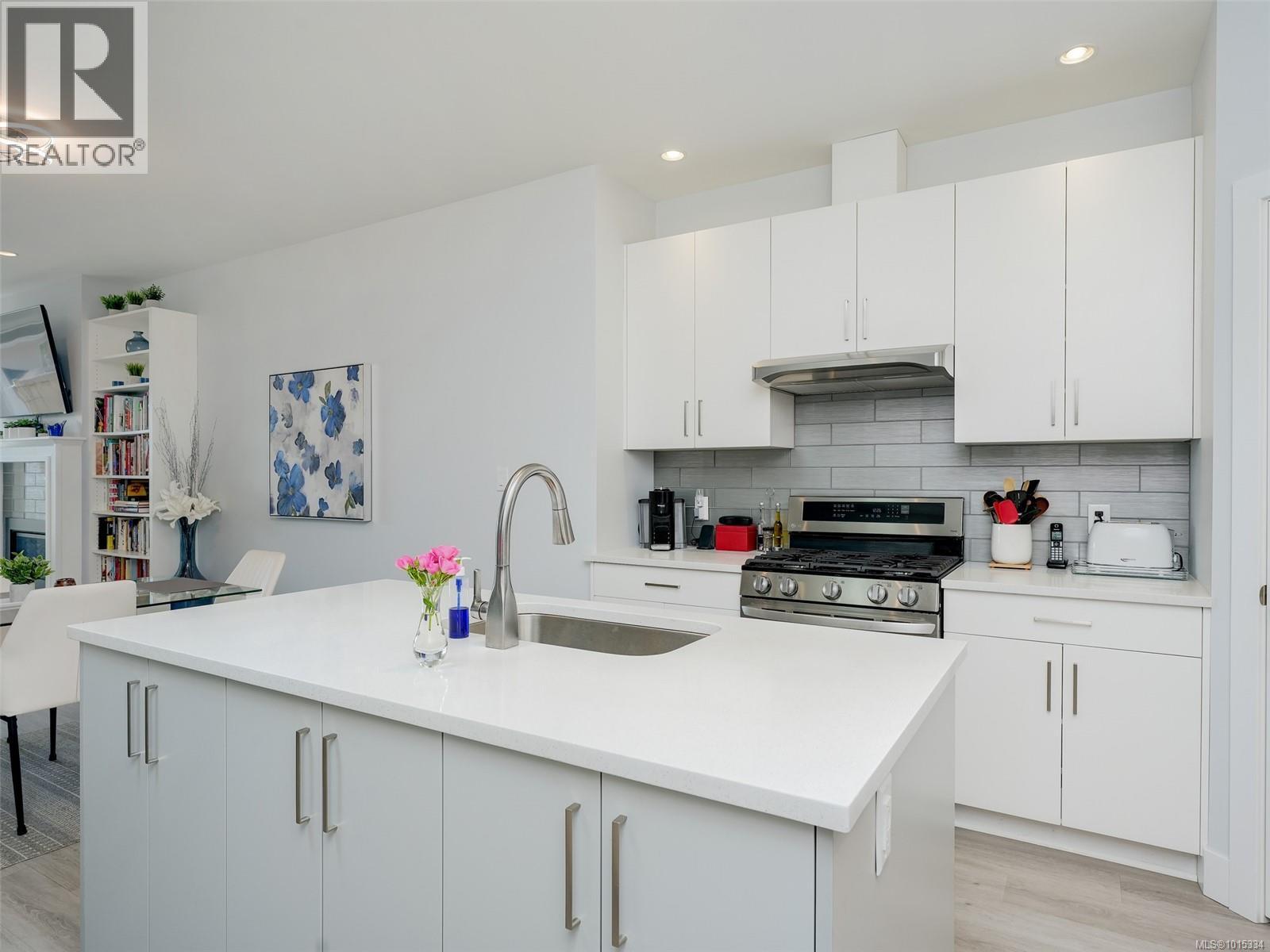  2407 Mountain Heights Drive, Sooke