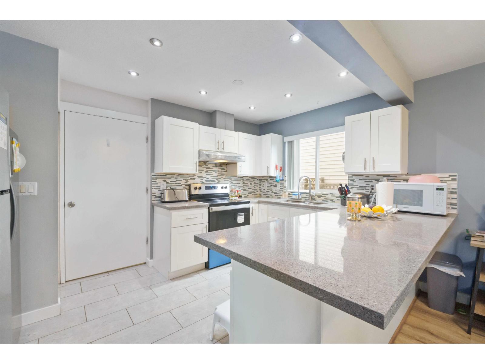 15130 98 AVENUE, Surrey