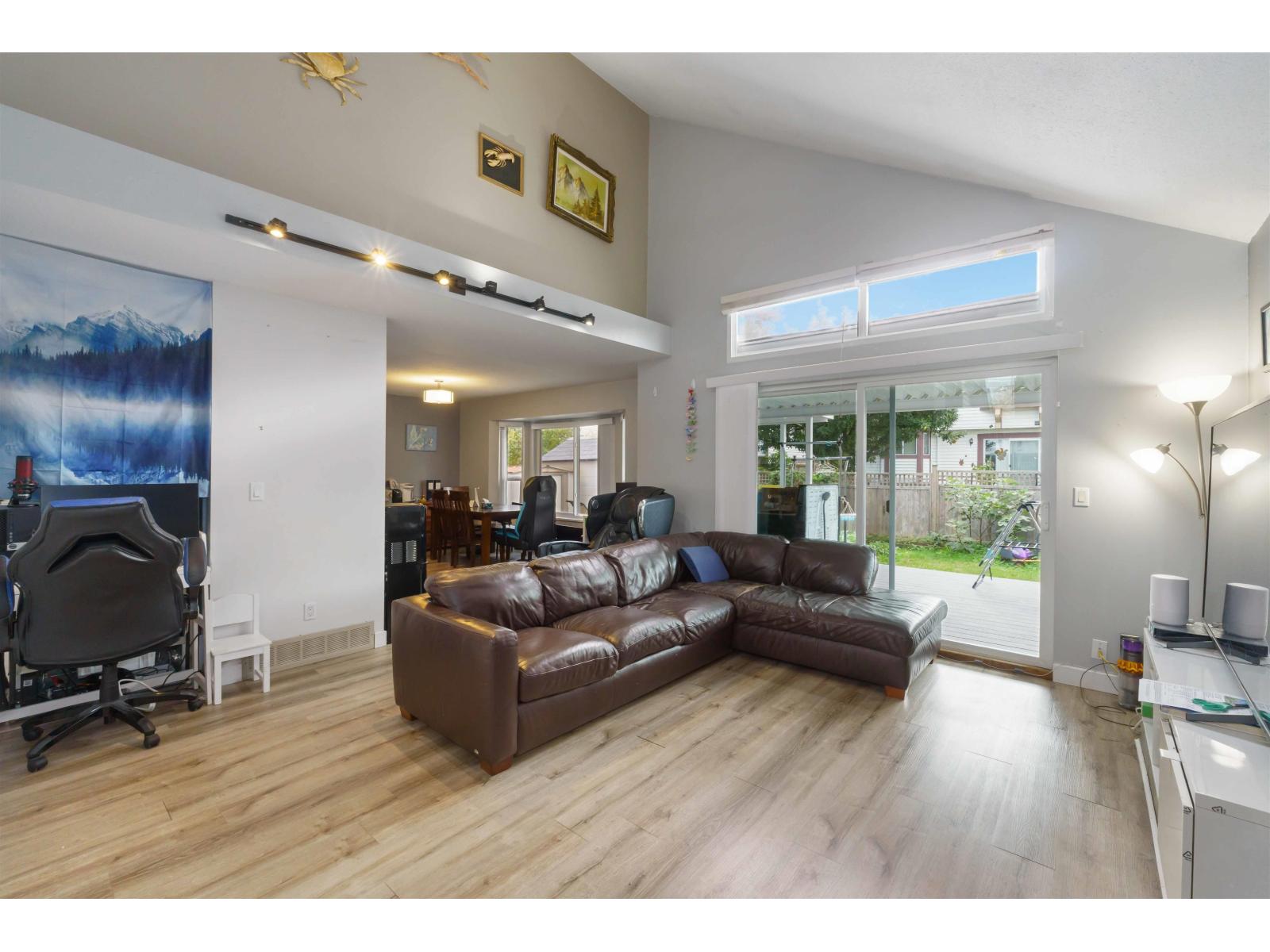 15130 98 AVENUE, Surrey