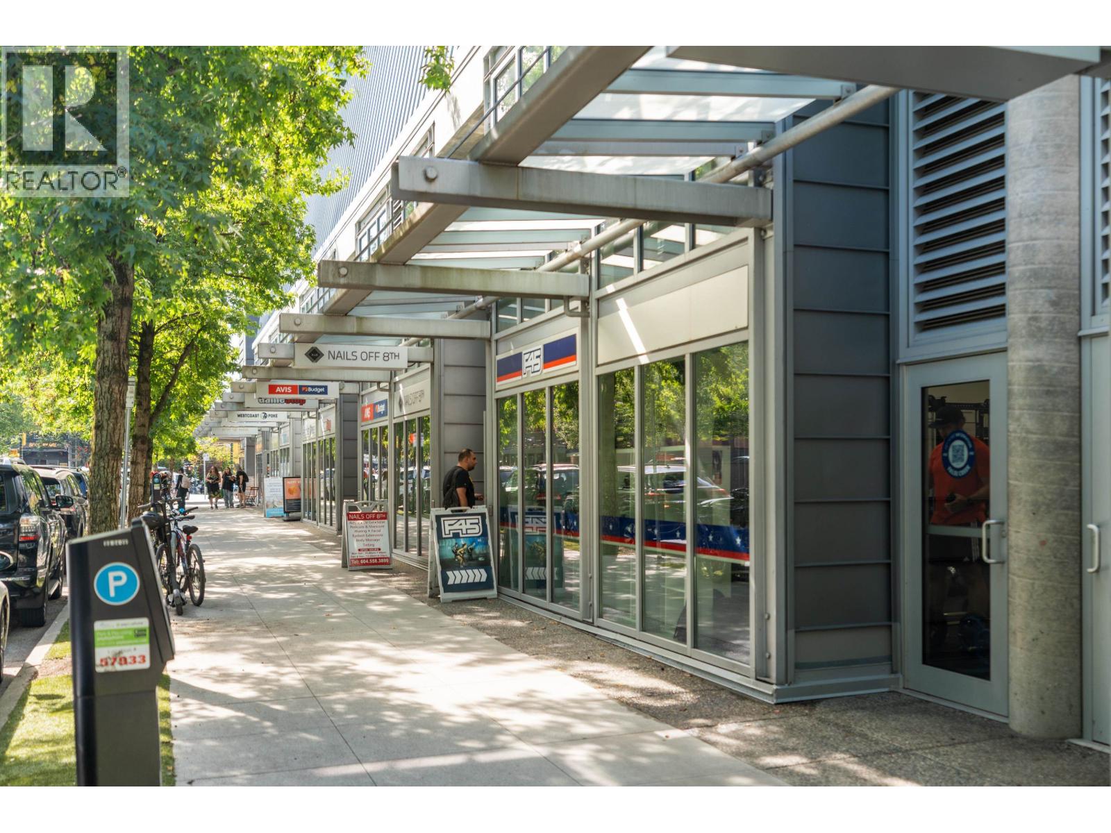 223 428 W 8, Vancouver