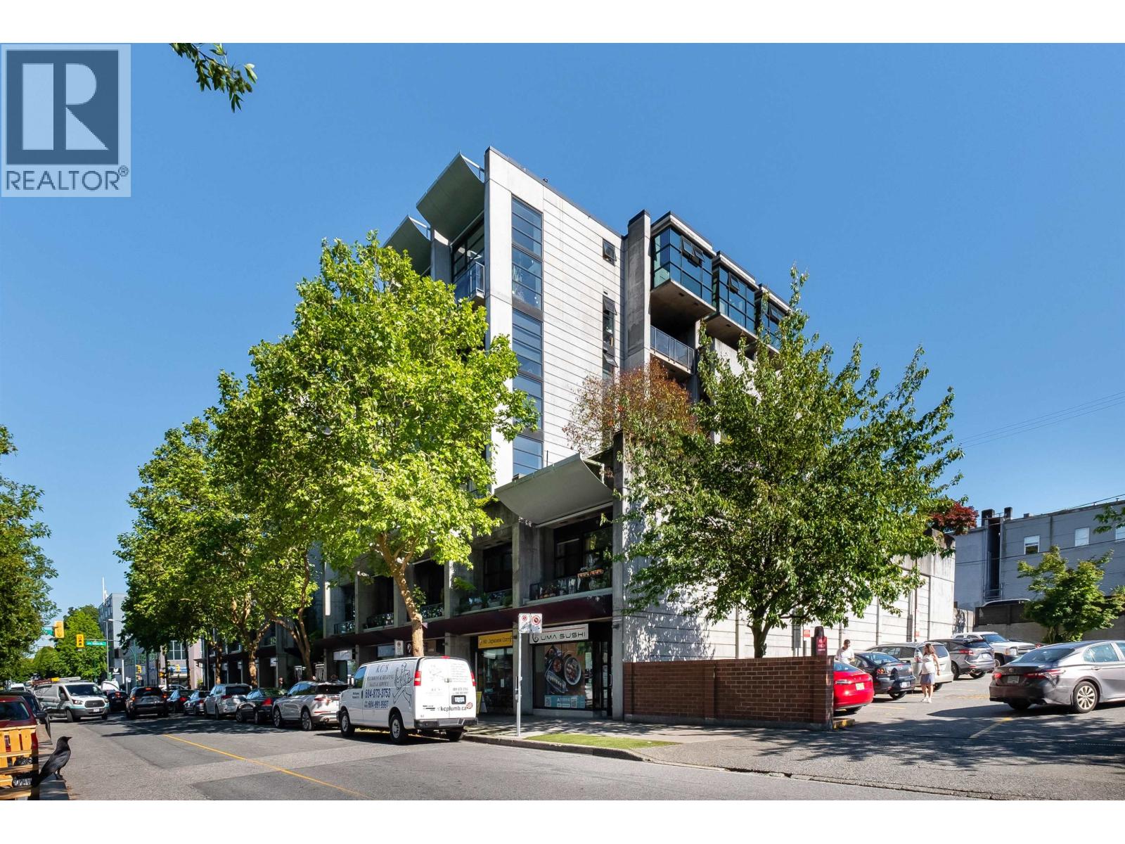223 428 W 8, Vancouver