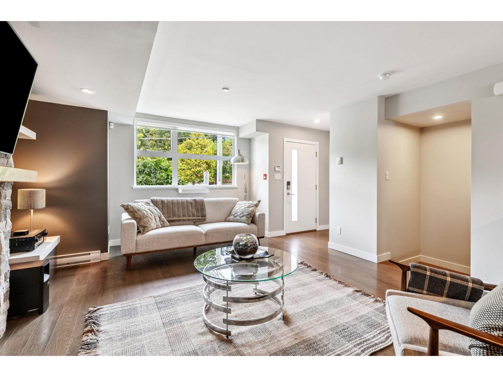 1 14820 BUENA VISTA AVENUE, White Rock