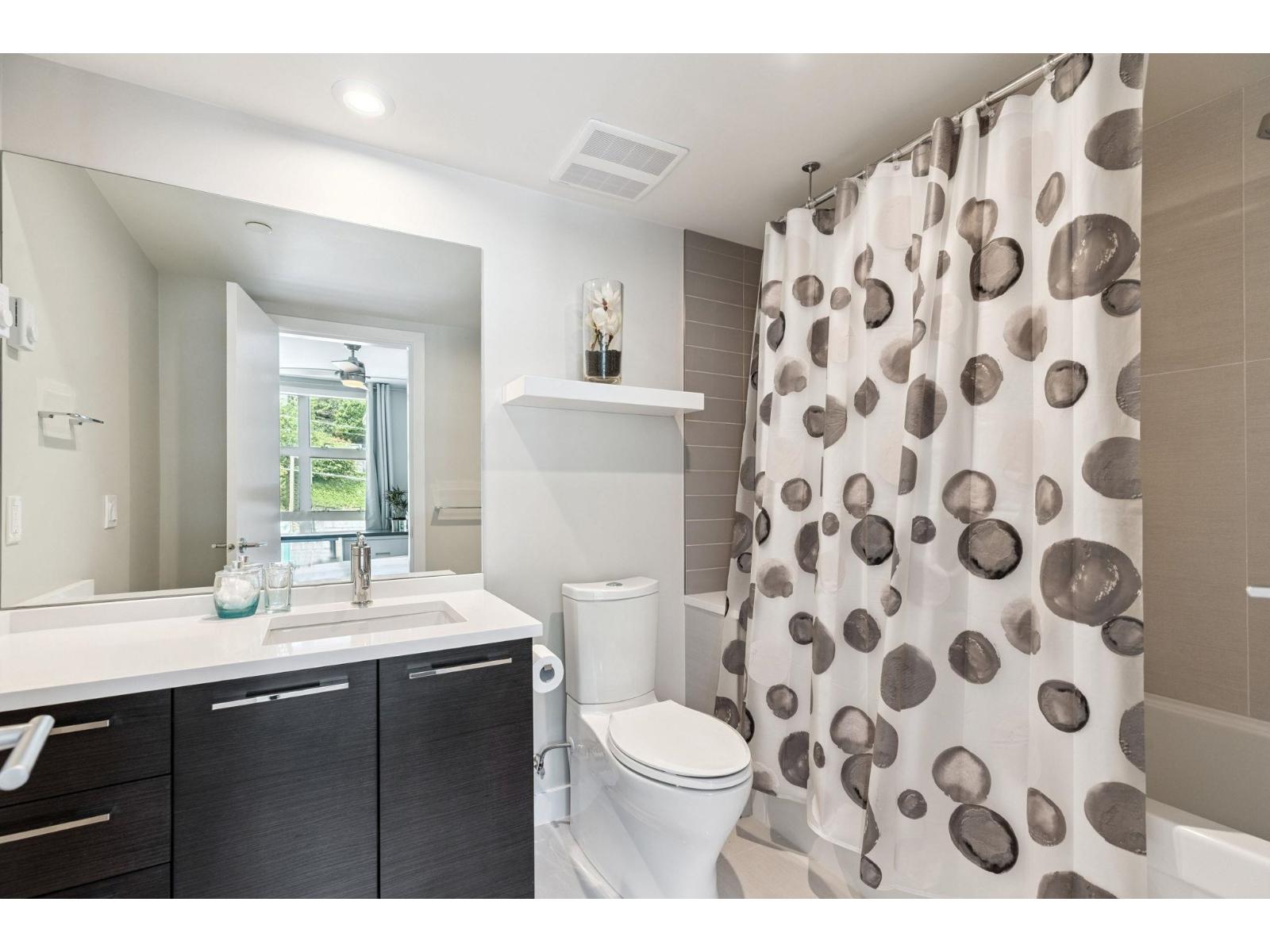 1 14820 BUENA VISTA AVENUE, White Rock