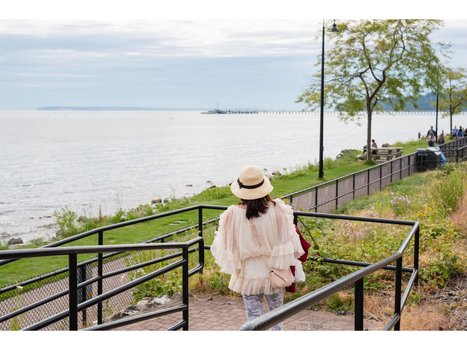 1 14820 BUENA VISTA AVENUE, White Rock