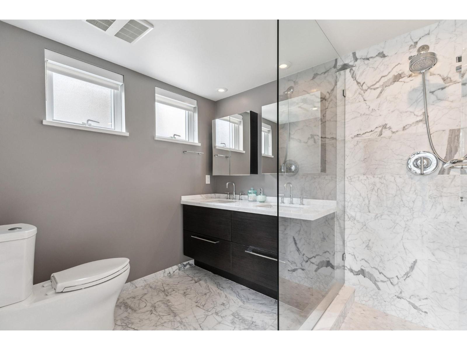 1 14820 BUENA VISTA AVENUE, White Rock