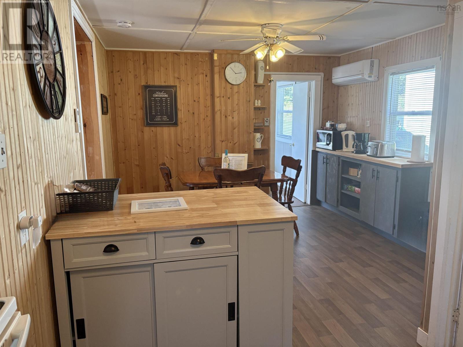 Property 26 of 37 of 2952 Hwy 395