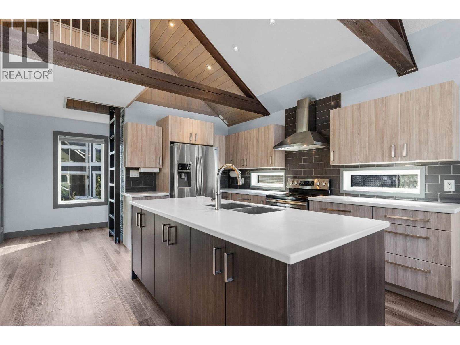  6713 Marbella Loop, Kelowna