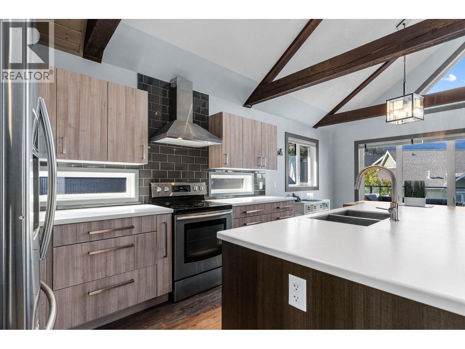  6713 Marbella Loop, Kelowna