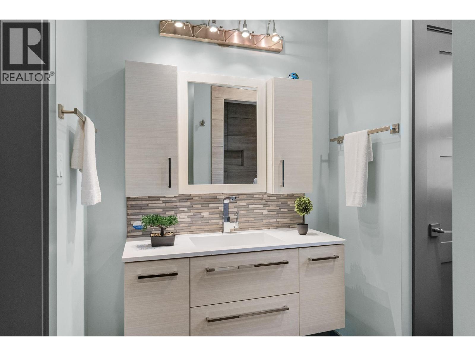  6713 Marbella Loop, Kelowna