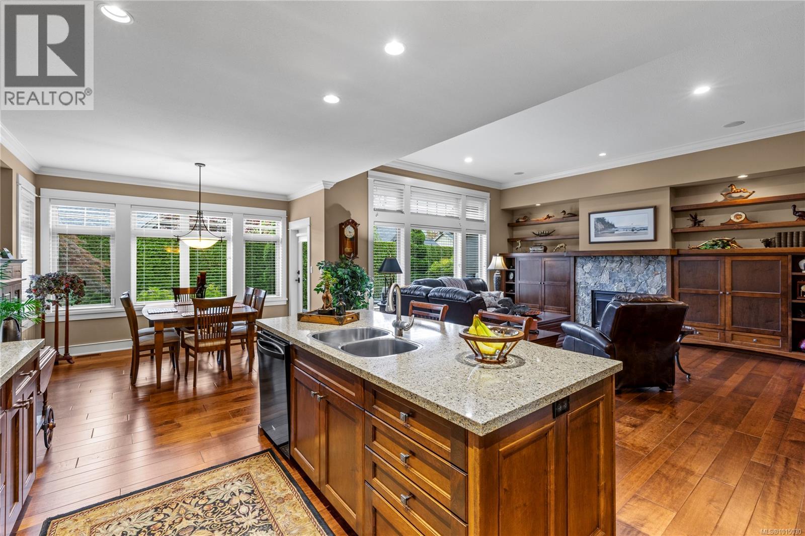 515 Eaglewood Crt, Qualicum Beach