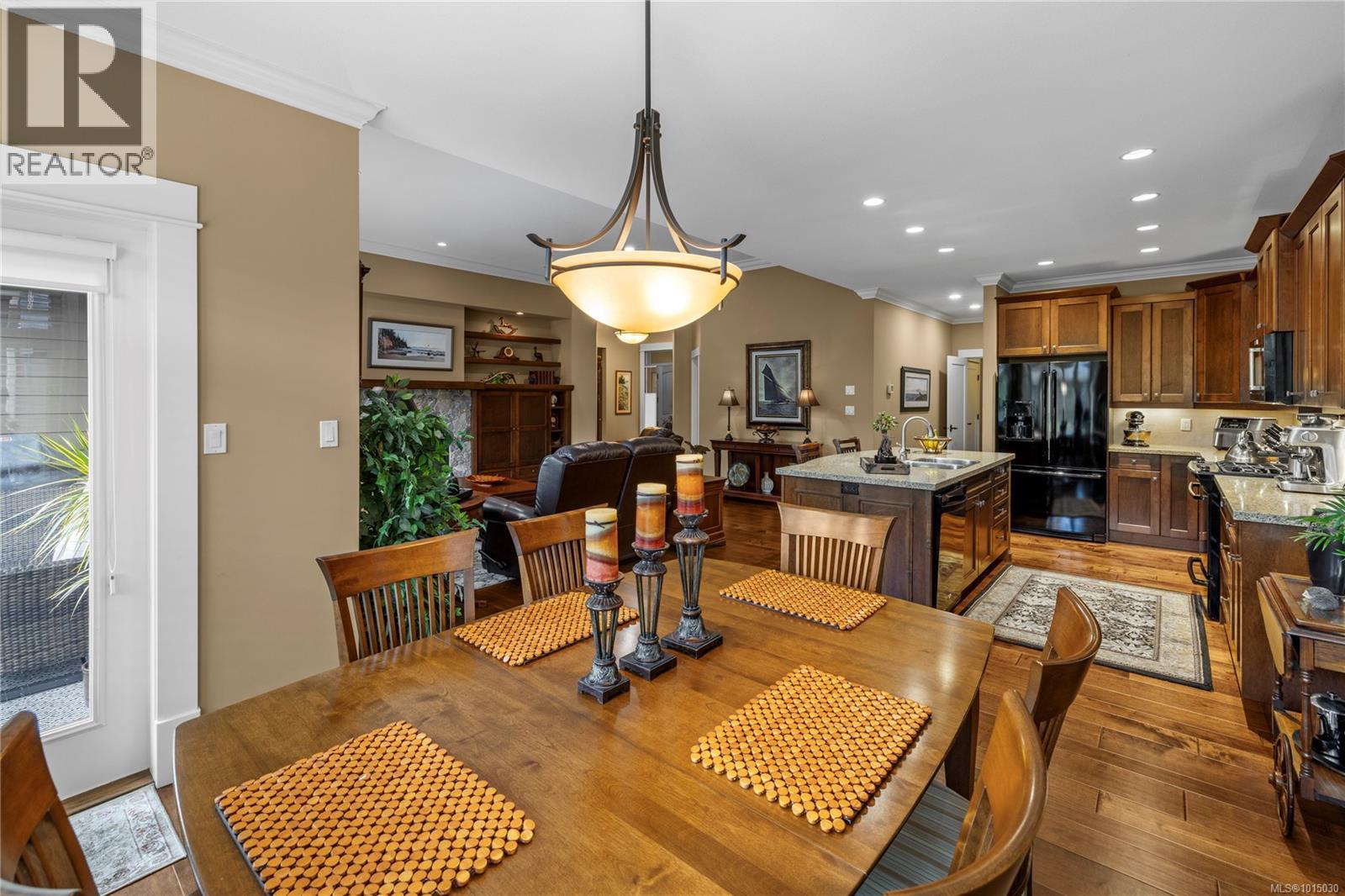 515 Eaglewood Crt, Qualicum Beach