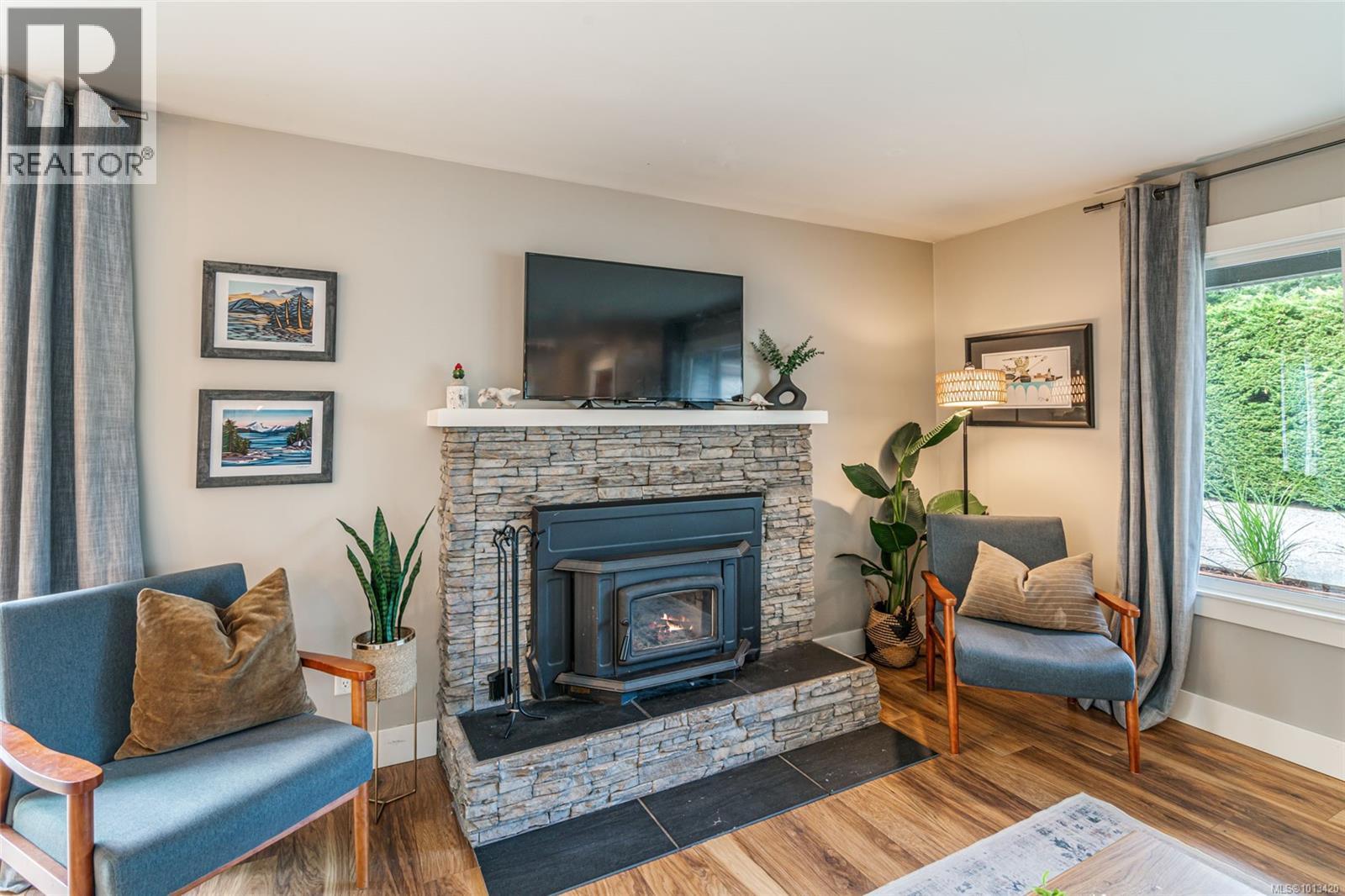 3993 Uplands Dr, Nanaimo