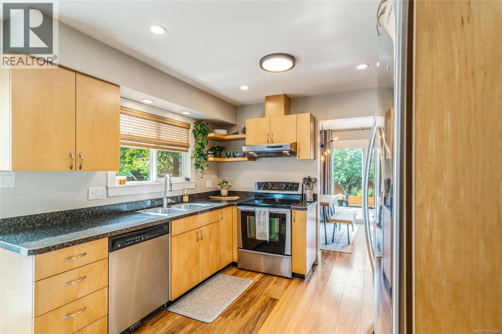 3993 Uplands Dr, Nanaimo