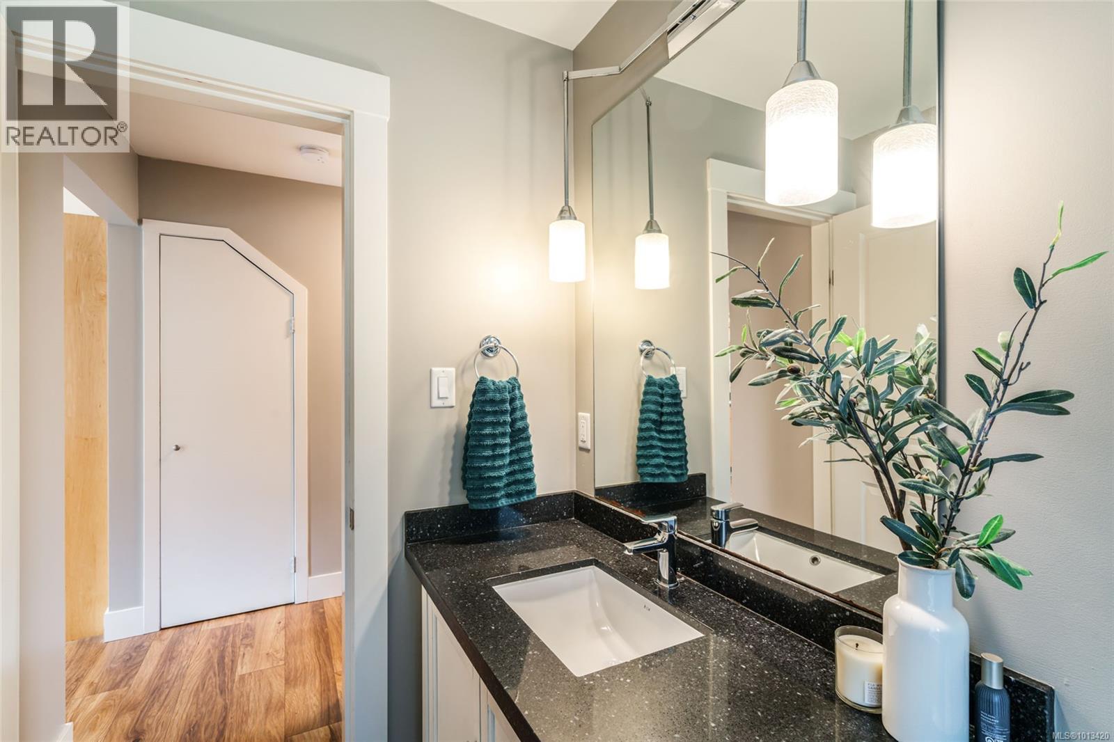 3993 Uplands Dr, Nanaimo