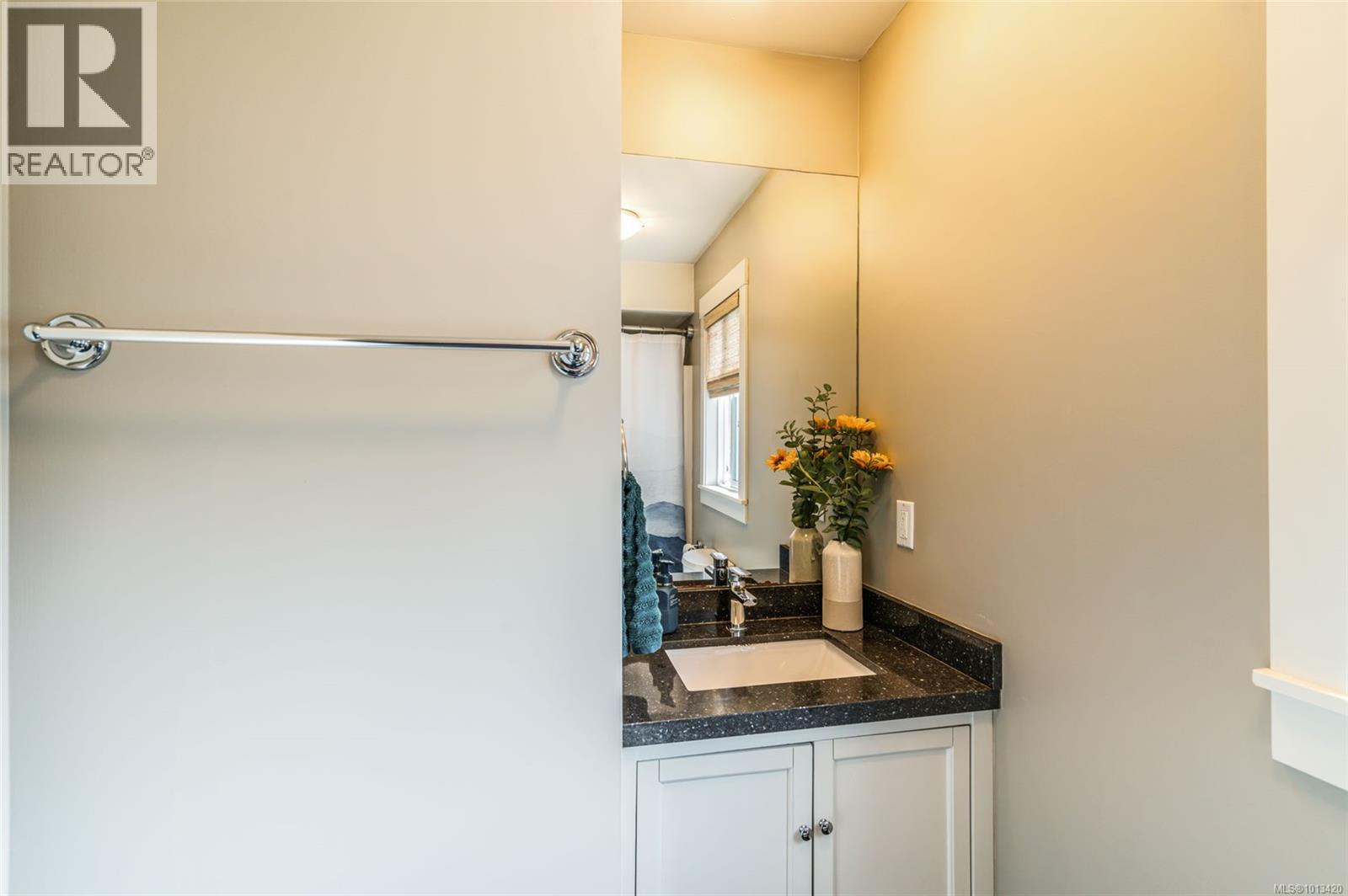 3993 Uplands Dr, Nanaimo
