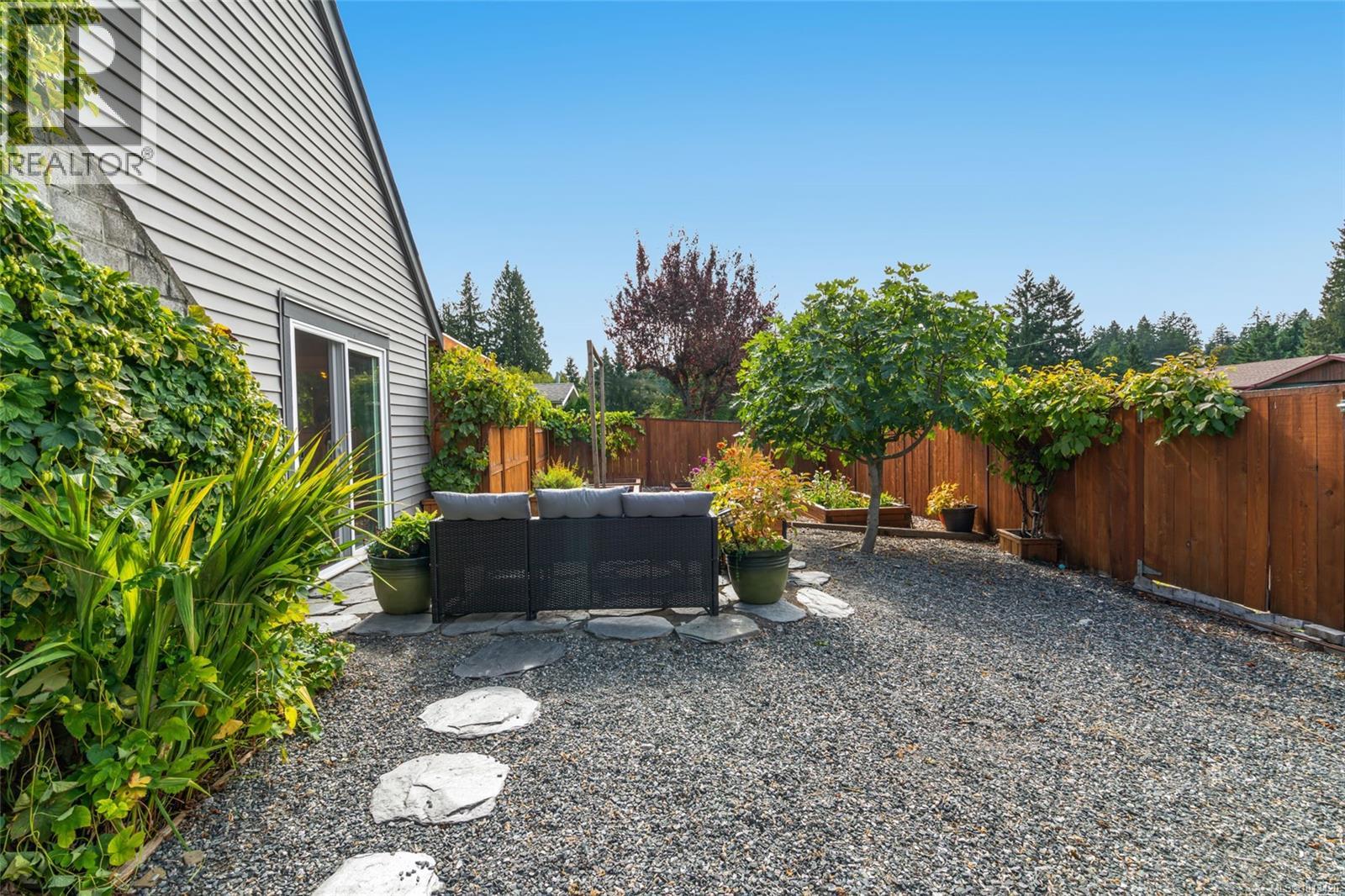 3993 Uplands Dr, Nanaimo
