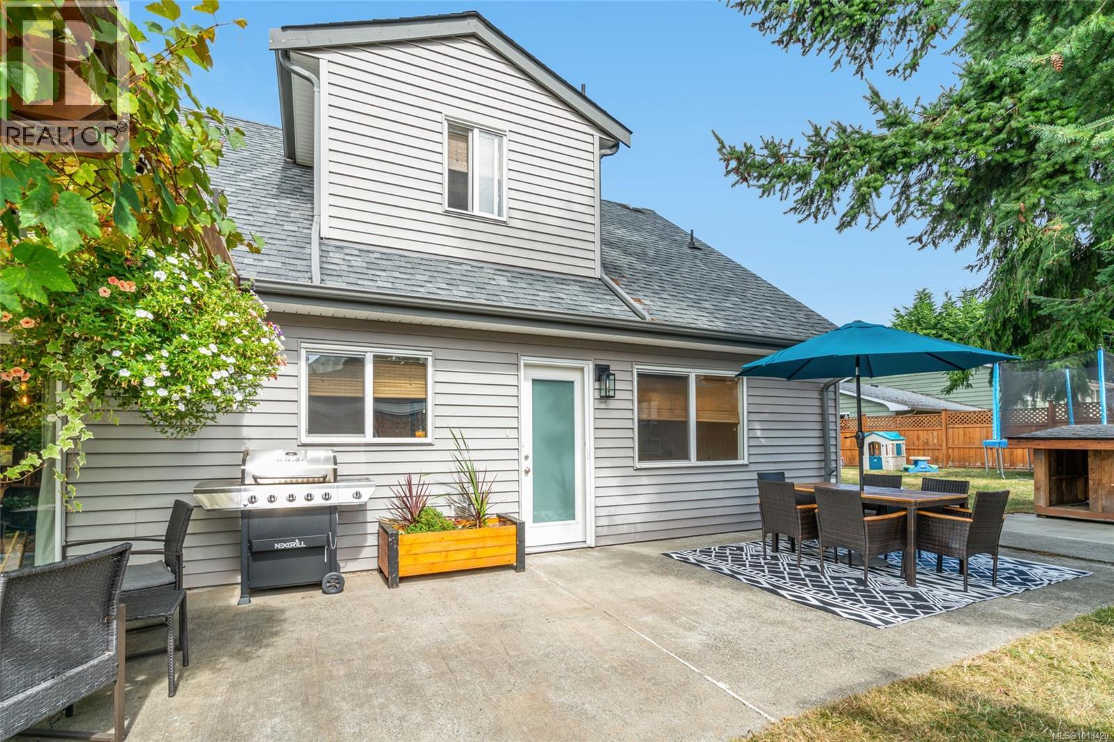 3993 Uplands Dr, Nanaimo