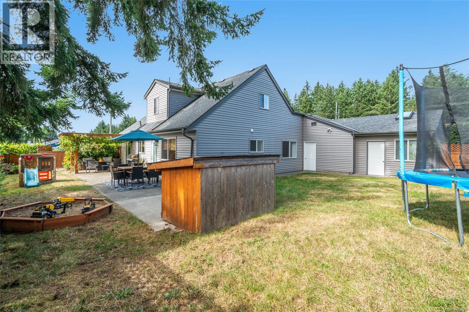3993 Uplands Dr, Nanaimo