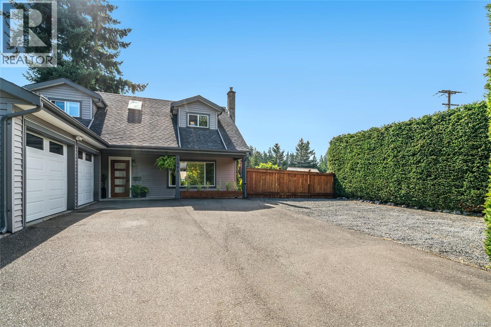 3993 Uplands Dr, Nanaimo
