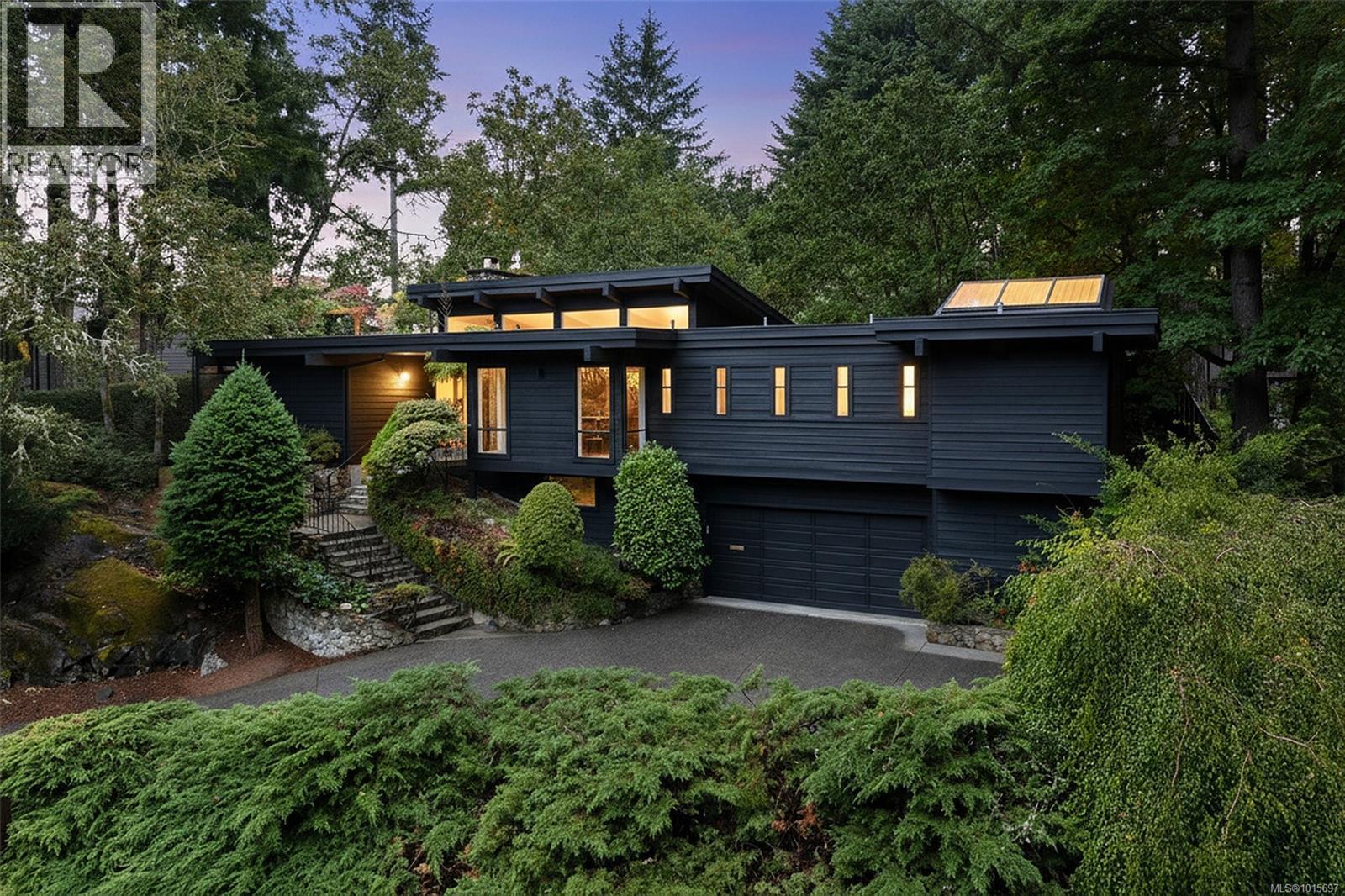  4464 Sunnywood Place, Saanich
