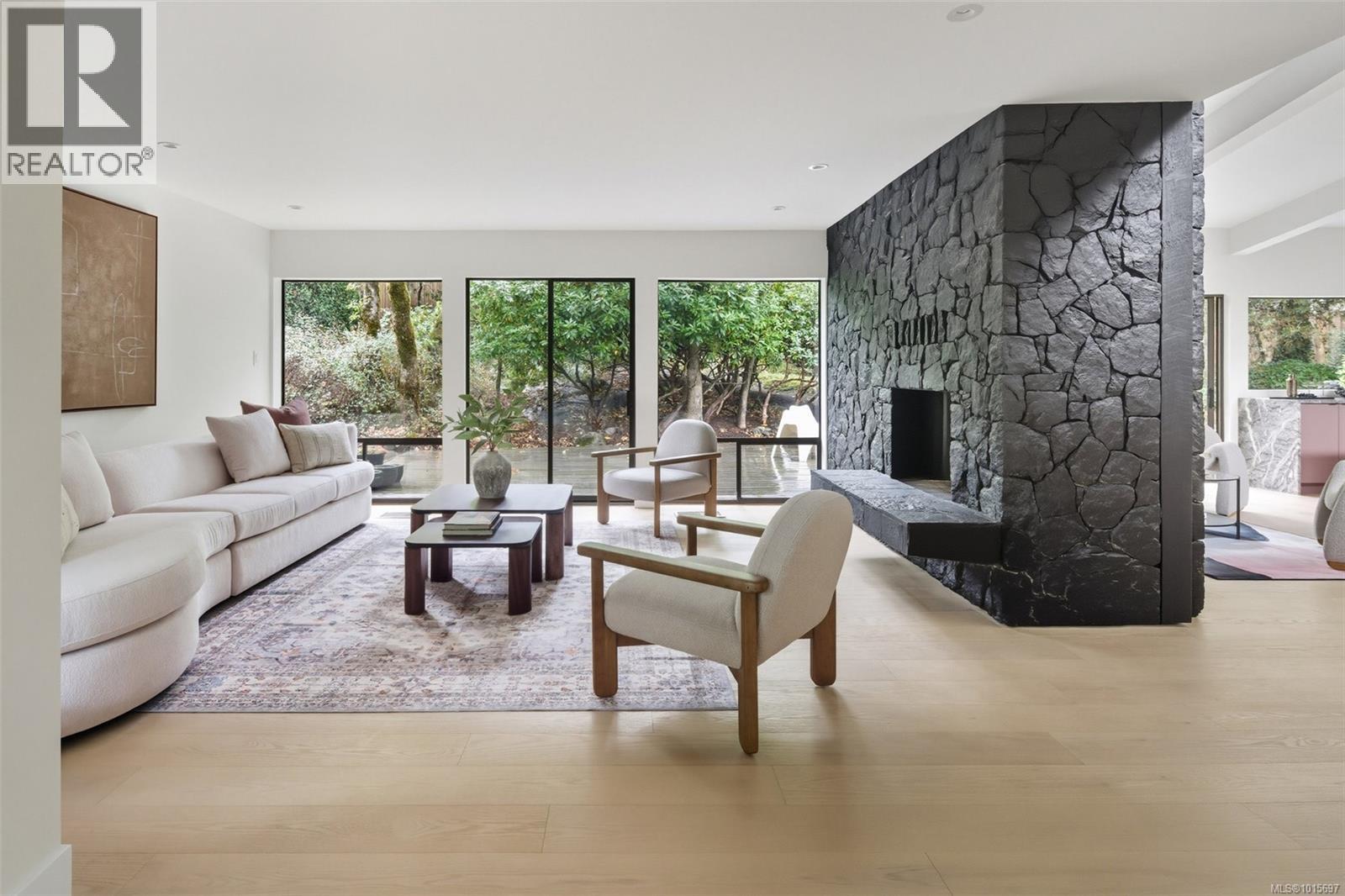  4464 Sunnywood Place, Saanich