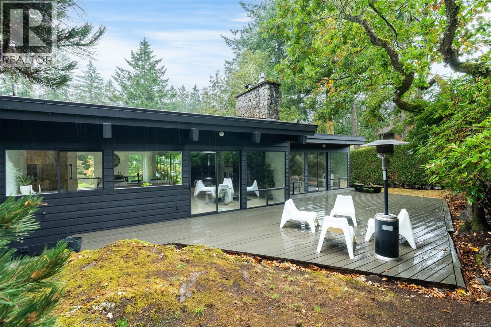  4464 Sunnywood Place, Saanich