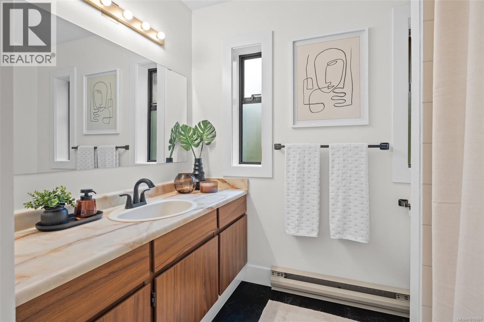  4464 Sunnywood Place, Saanich