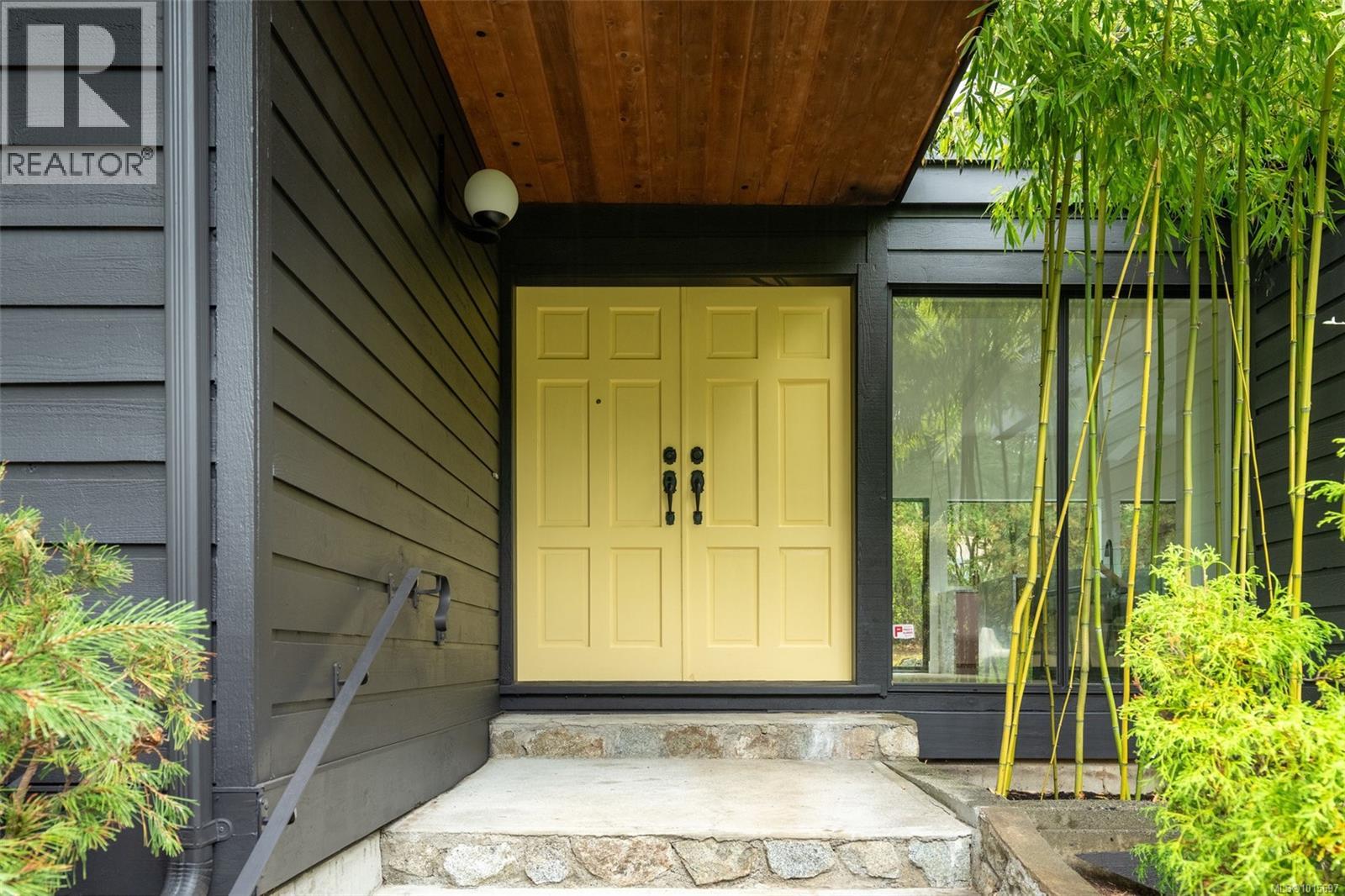  4464 Sunnywood Place, Saanich