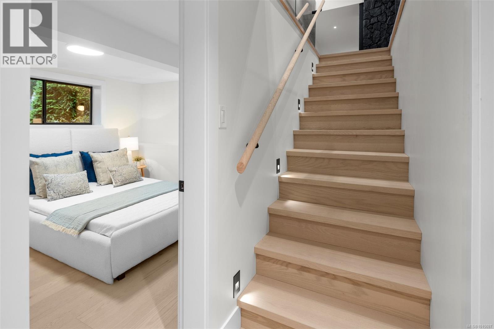  4464 Sunnywood Place, Saanich
