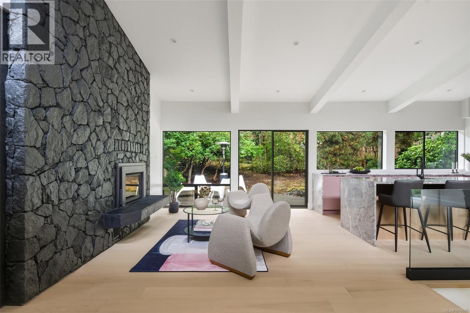  4464 Sunnywood Place, Saanich