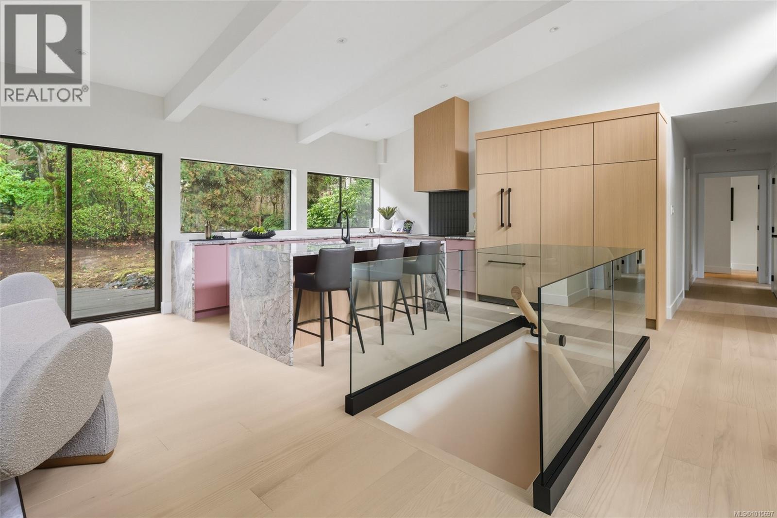  4464 Sunnywood Place, Saanich