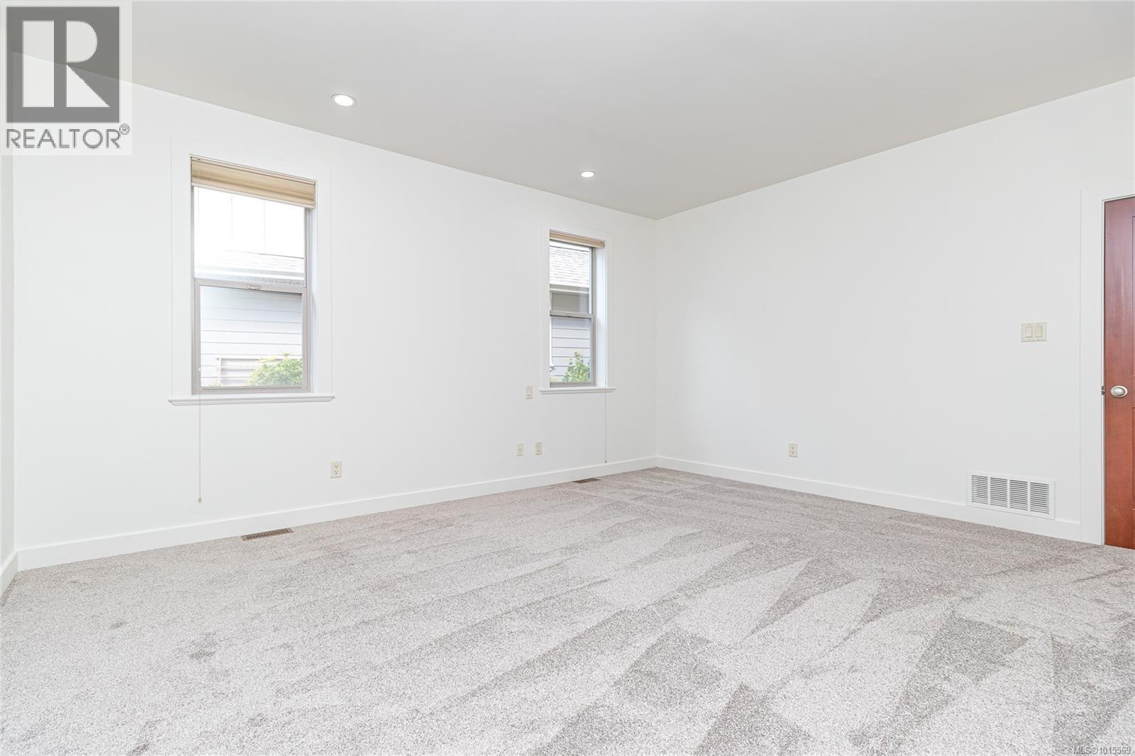 1017 Graphite Pl, Langford