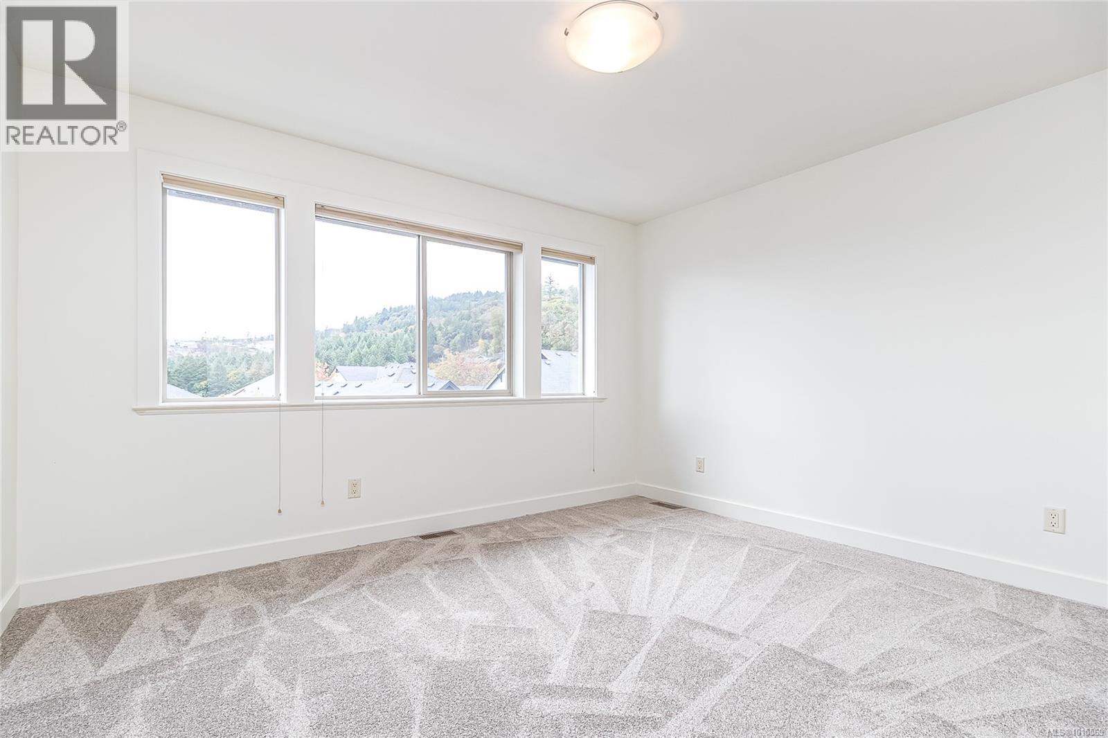 1017 Graphite Pl, Langford