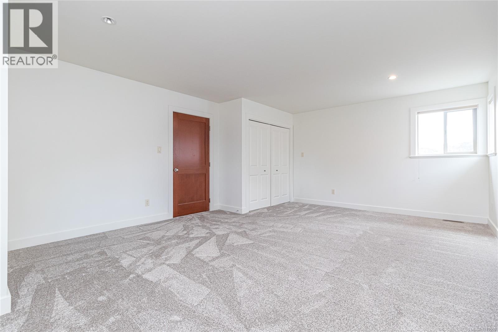 1017 Graphite Pl, Langford