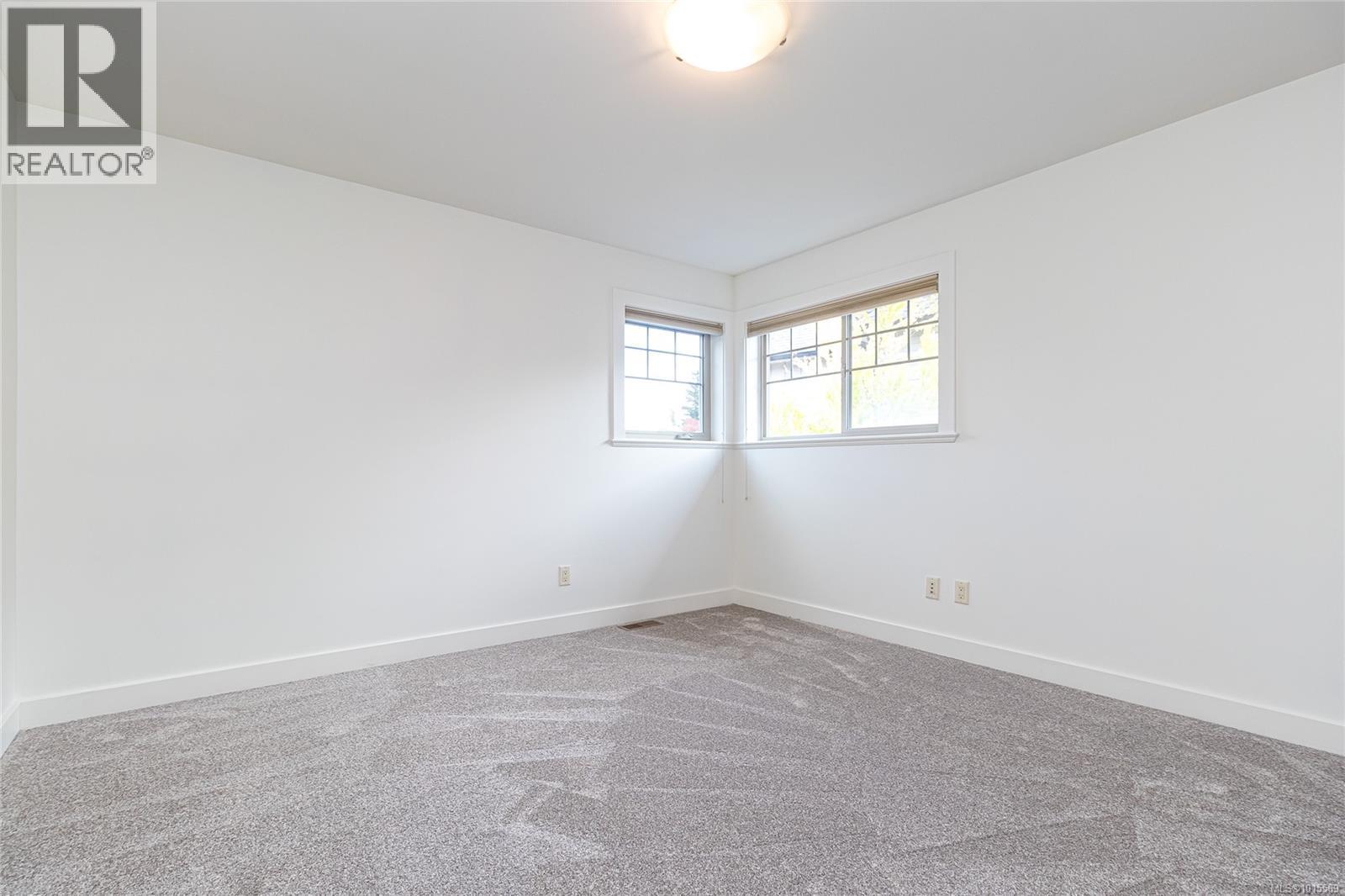 1017 Graphite Pl, Langford