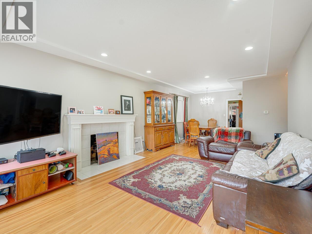 6979 GLADSTONE STREET, Vancouver