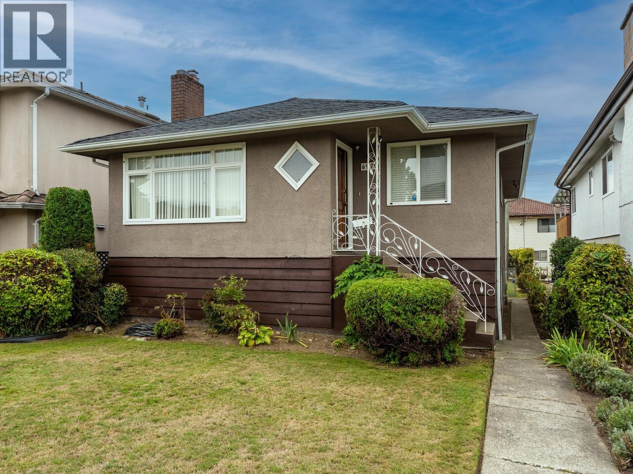 6979 GLADSTONE STREET, Vancouver