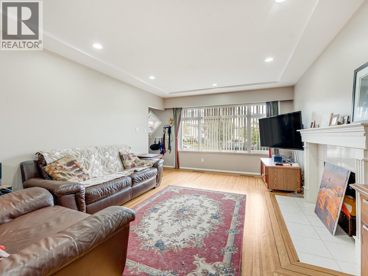 6979 GLADSTONE STREET, Vancouver