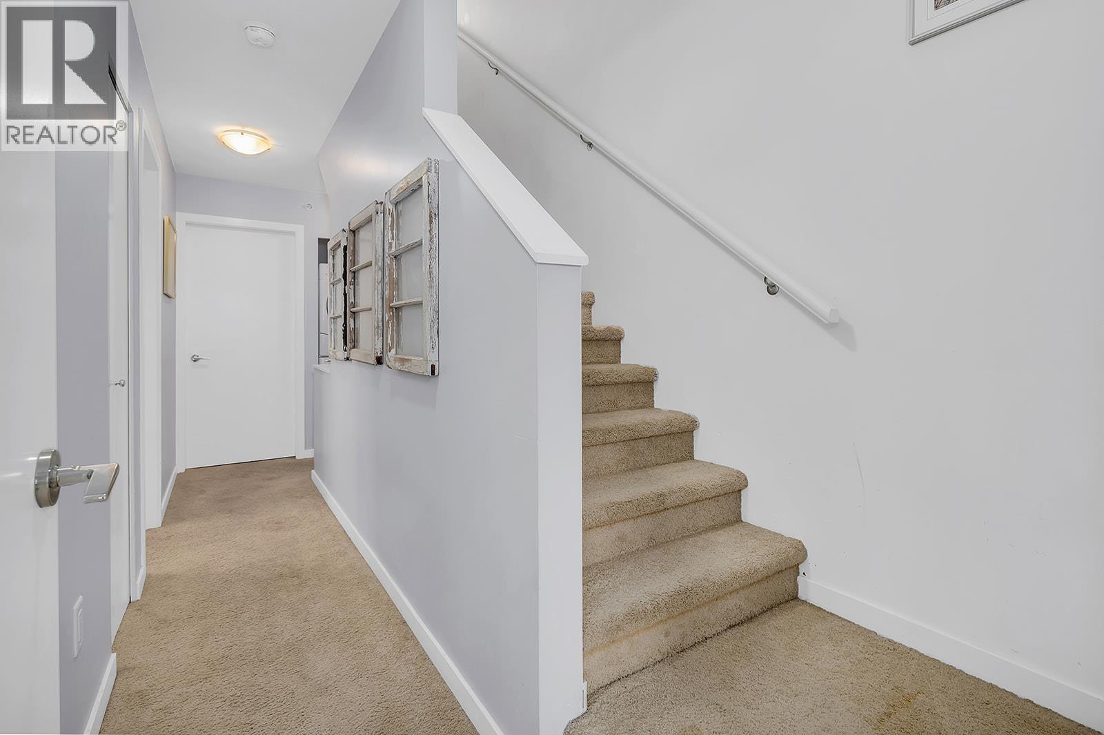 14 1881 Ambrosi Road, Kelowna