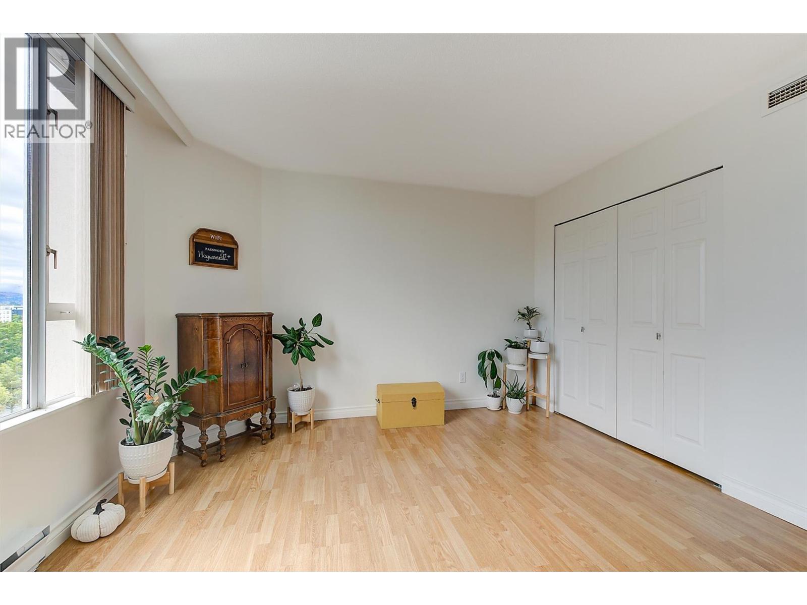 804 1160 Sunset Drive, Kelowna