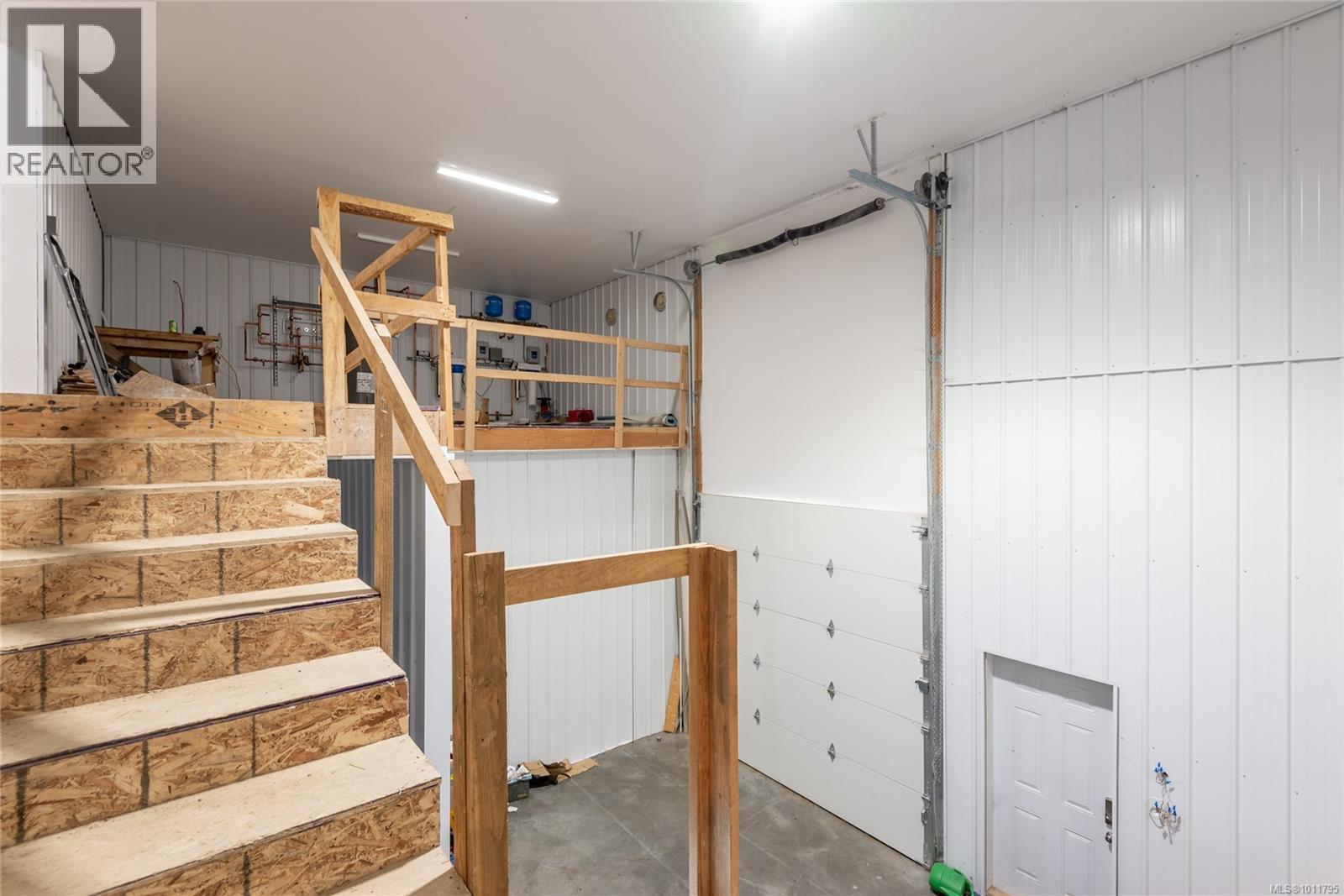 8598 Island Hwy N, Black Creek