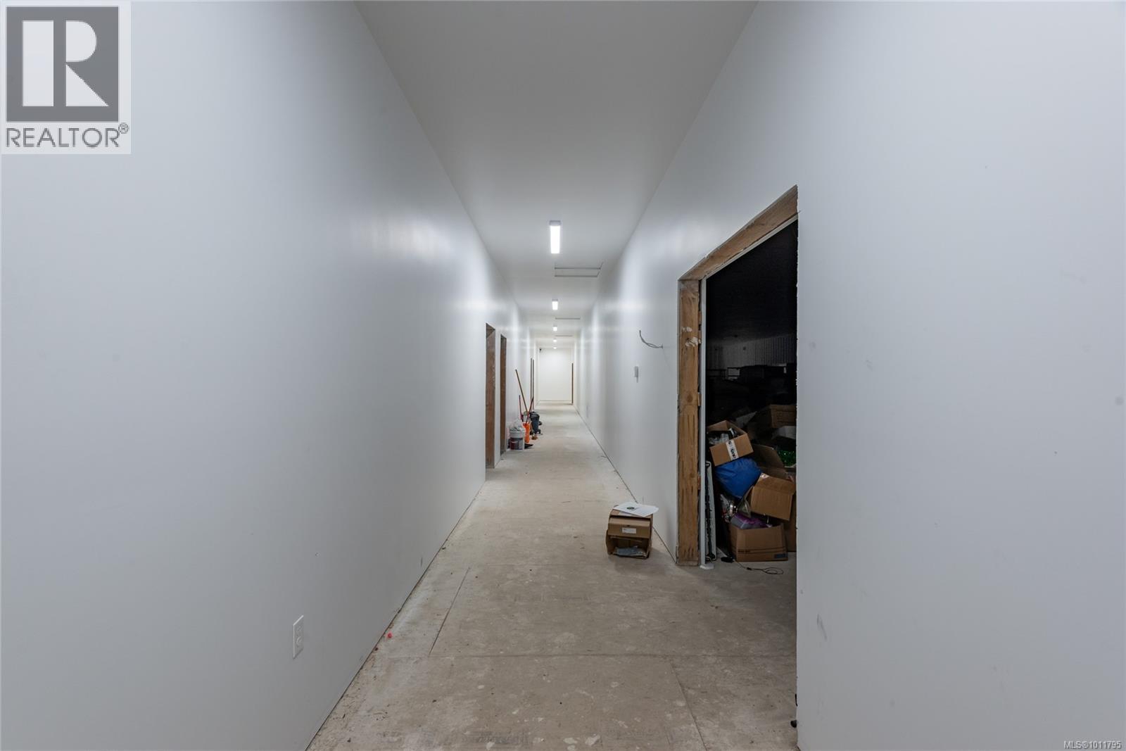 8598 Island Hwy N, Black Creek