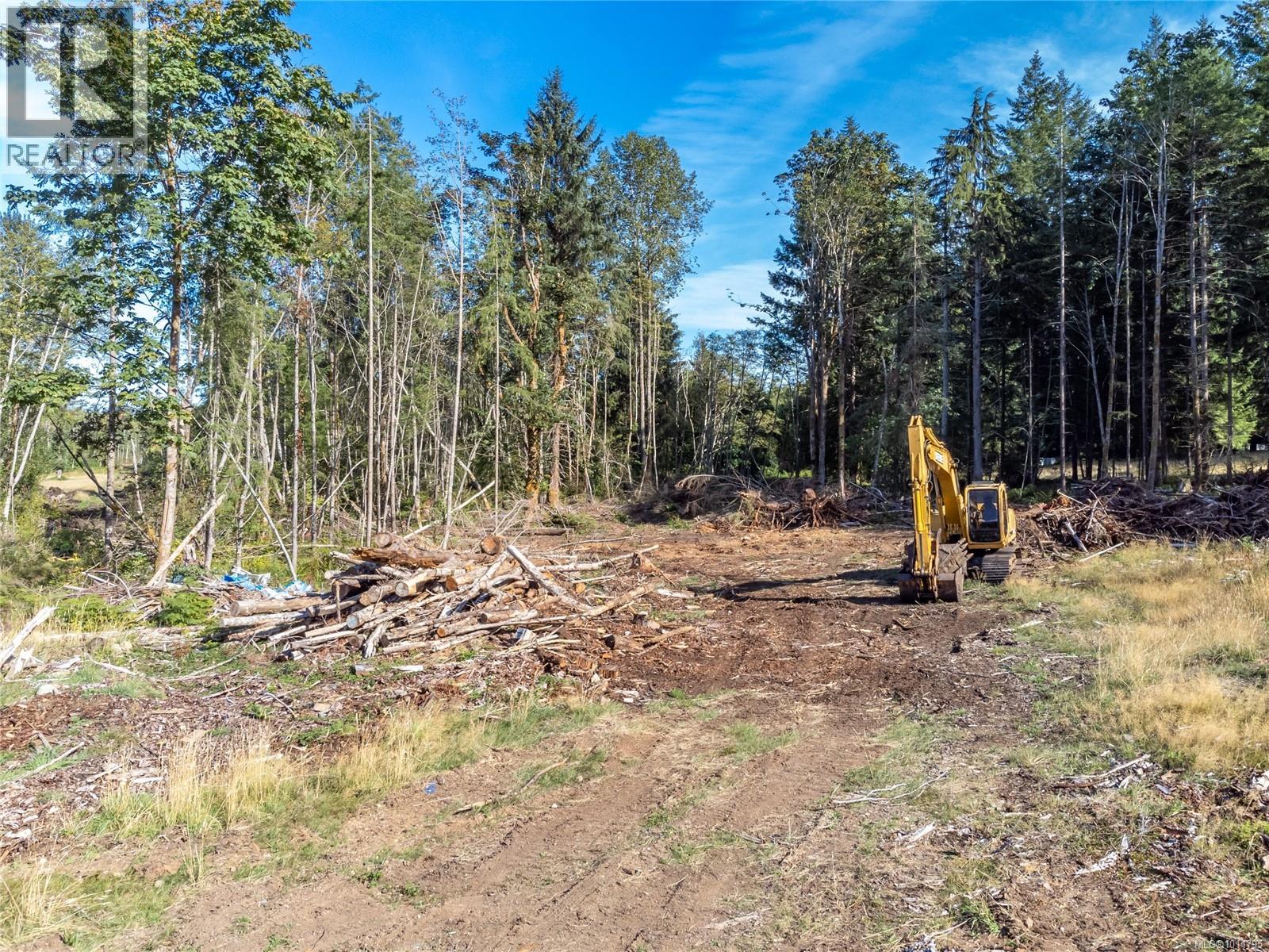 8598 Island Hwy N, Black Creek