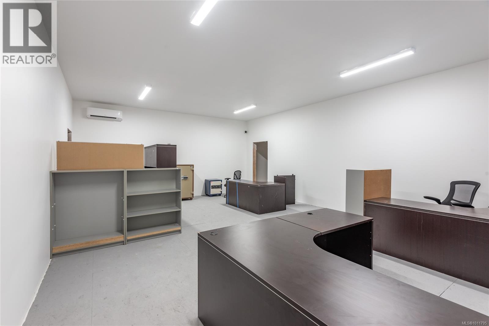 8598 Island Hwy N, Black Creek