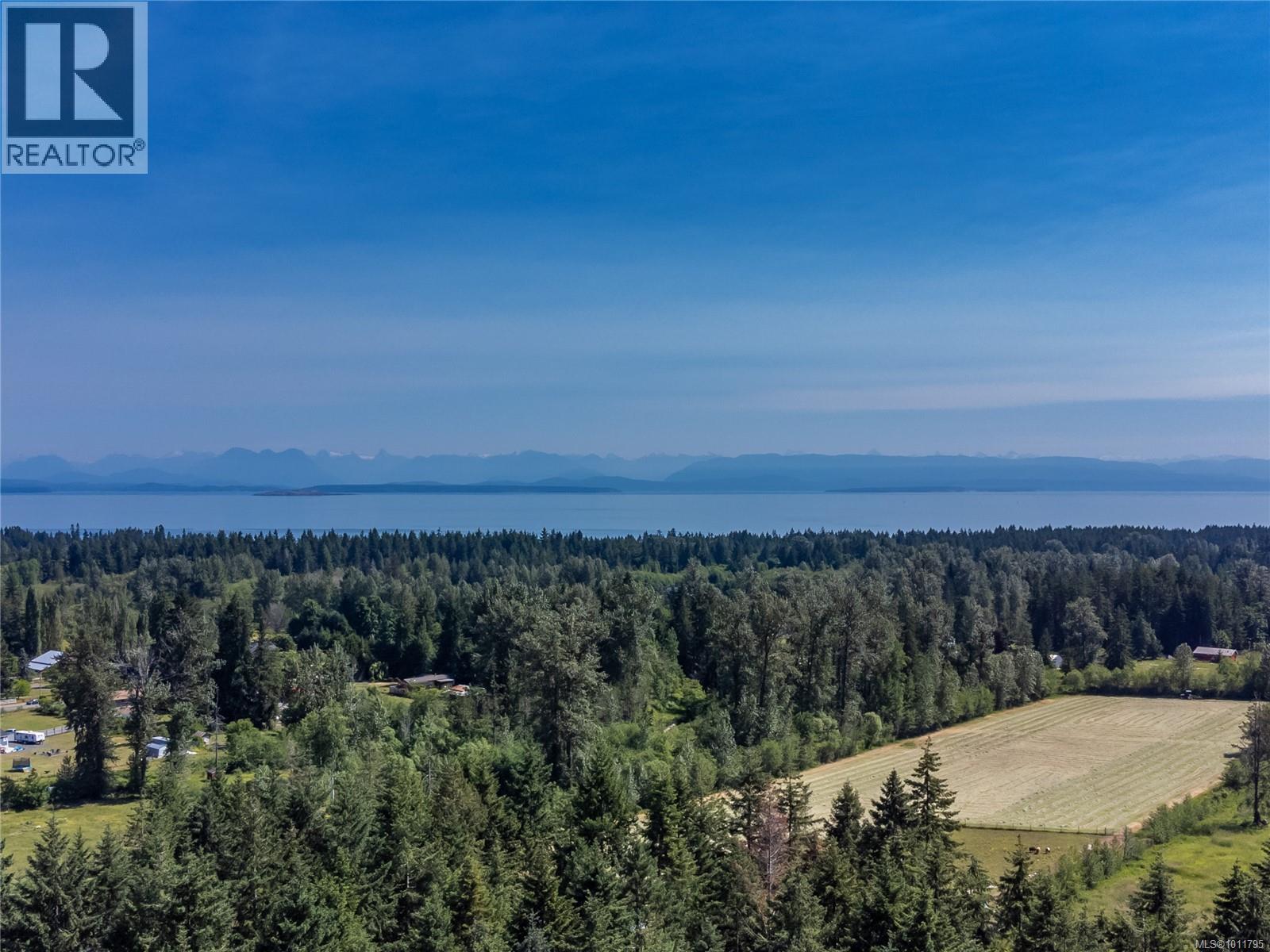 8598 Island Hwy N, Black Creek