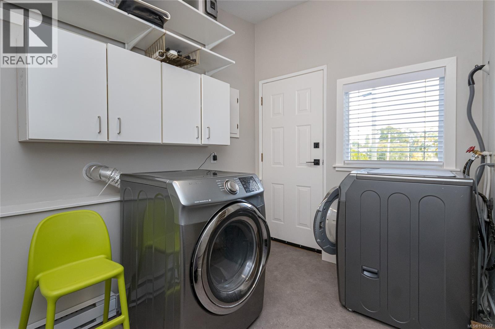 2700 Hamilton Rd, Victoria